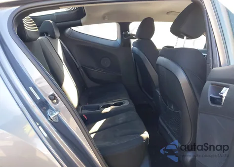 2012 Hyundai Veloster Base W/Black z USA, uszkodzony, nr VIN KMHTC6AD9CU045438